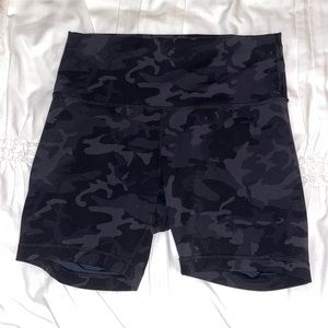 Lululemon black camo biker shorts, 5 inch inseam